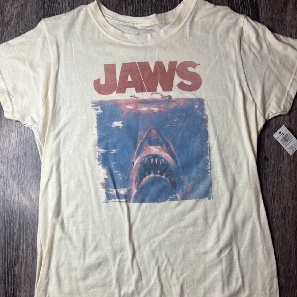 Jaws t shirt